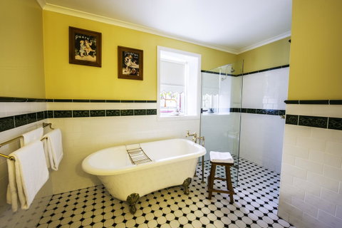 Touchwood Cottages - Accommodation Brisbane 10