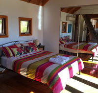 The Tree House - Accommodation Brisbane