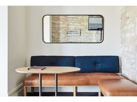 Hotel Sorrento - Accommodation Brisbane 12