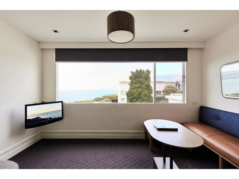 Hotel Sorrento - Accommodation Brisbane 9