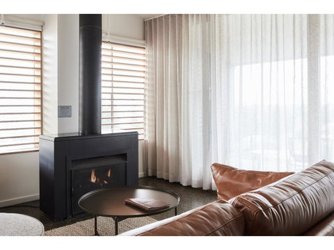 Hotel Sorrento - Accommodation Brisbane 4