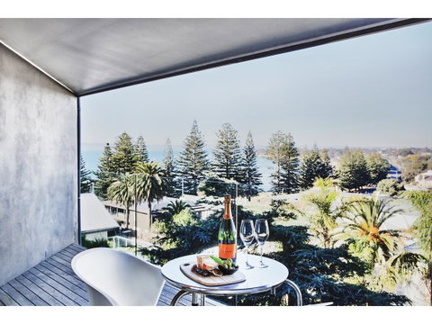 Hotel Sorrento - Accommodation Brisbane 25