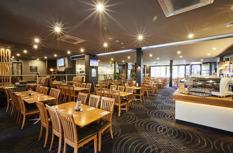 Mornington Hotel - Accommodation Brisbane 11