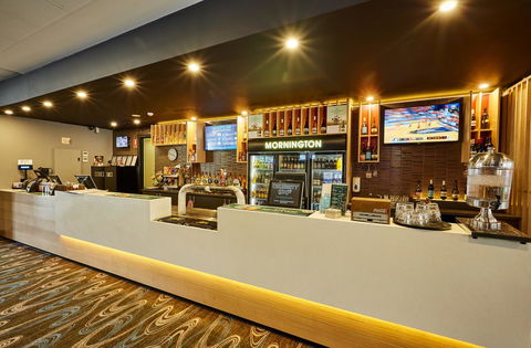 Mornington Hotel - Accommodation Brisbane 8