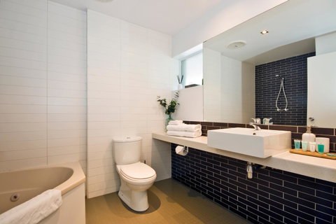 Lorne Bay View Motel - Accommodation Brisbane 8