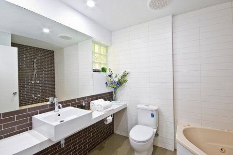 Lorne Bay View Motel - Accommodation Brisbane 17