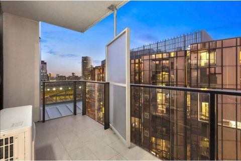 2Bedroom Apartment With Views In Docklands Next To CBD & Marvel Stadium - Accommodation Brisbane 14
