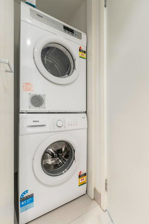 2Bedroom Apartment With Views In Docklands Next To CBD & Marvel Stadium - Accommodation Brisbane 7