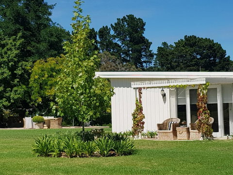 The Cottage - Accommodation Brisbane 0