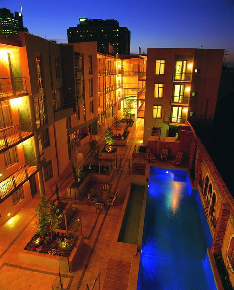 Melbourne Metropole Central Official - Accommodation Brisbane 3