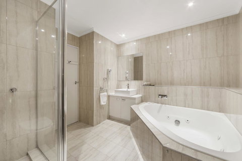 Ciloms Airport Lodge - Accommodation Brisbane 9