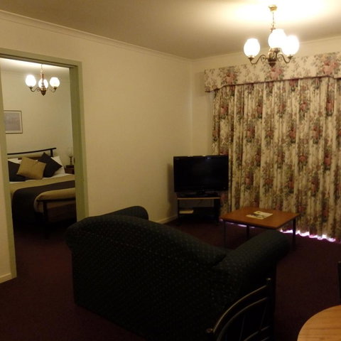 Bright Chalet - Accommodation Brisbane 10