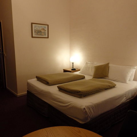 Bright Chalet - Accommodation Brisbane 11