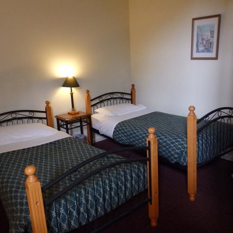 Bright Chalet - Accommodation Brisbane 7