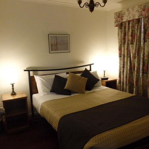 Bright Chalet - Accommodation Brisbane 12
