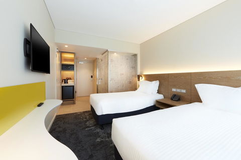 Holiday Inn Express Melbourne Southbank, An IHG Hotel - Accommodation Brisbane 11