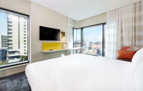 Holiday Inn Express Melbourne Southbank, An IHG Hotel - Accommodation Brisbane 2