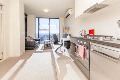 Melbourne SkyHigh Apartments - Accommodation Brisbane 2