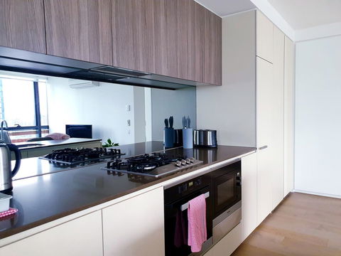 Best Views On Collins - Accommodation Brisbane 1