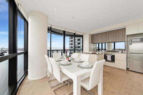 Best Views On Collins - Accommodation Brisbane 7