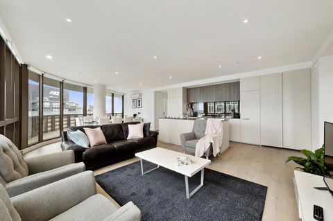 Best Views On Collins - Accommodation Brisbane 19