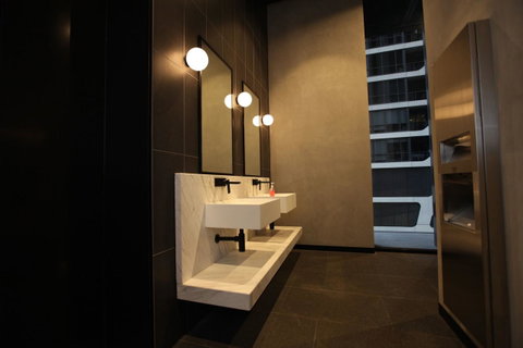 Melbourne Empire Apartments - Accommodation Brisbane 4