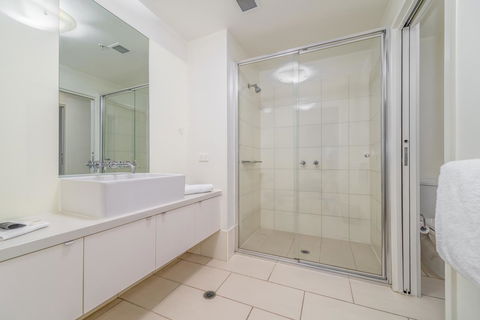 Waterfront Melbourne Apartments - Accommodation Brisbane 32