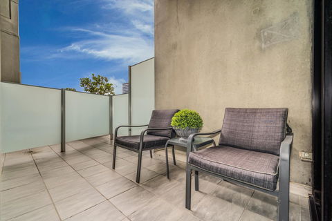 Waterfront Melbourne Apartments - Accommodation Brisbane 30