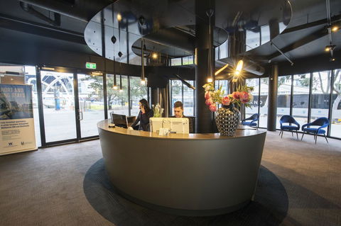 Waterfront Melbourne Apartments - Accommodation Brisbane 6