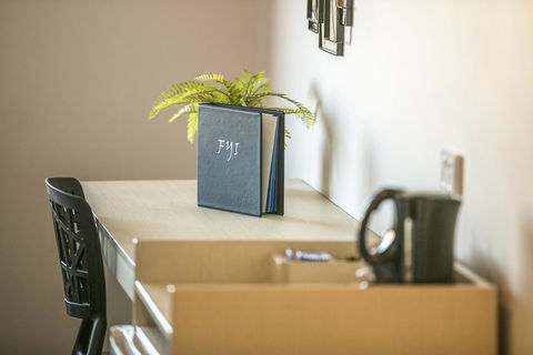 Nightcap At The Cheeky Squire - Accommodation Brisbane 15