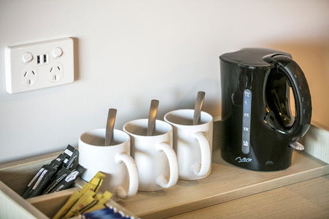 Nightcap At The Cheeky Squire - Accommodation Brisbane 10