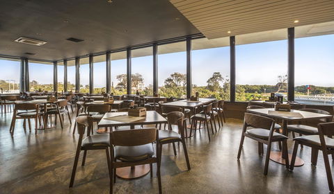 Nightcap At The Cheeky Squire - Accommodation Brisbane 5