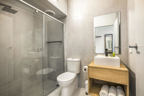 Nightcap At The Cheeky Squire - Accommodation Brisbane 2