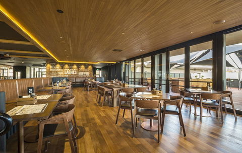 Nightcap At The Cheeky Squire - Accommodation Brisbane 27