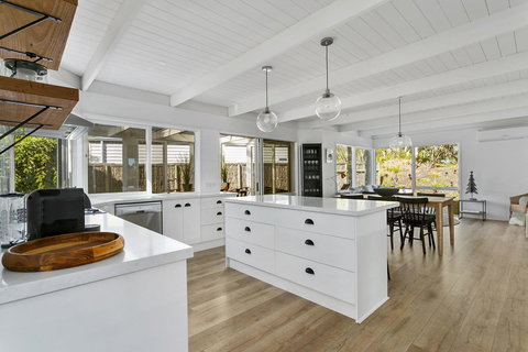 Oasis On Grange - Accommodation Brisbane 1