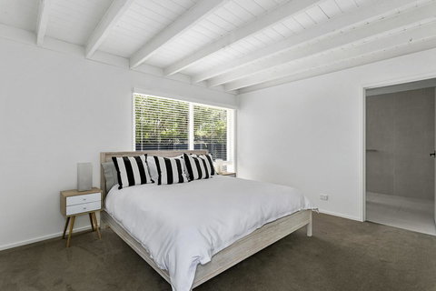 Oasis On Grange - Accommodation Brisbane 11