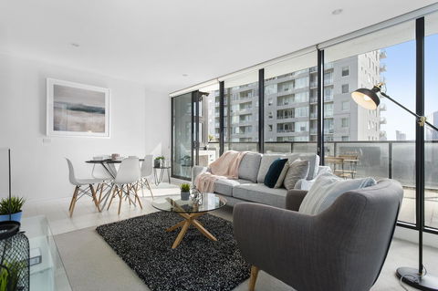 Complete Host Tiara Apartments - Accommodation Brisbane 22