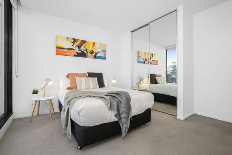 Complete Host Tiara Apartments - Accommodation Brisbane 13