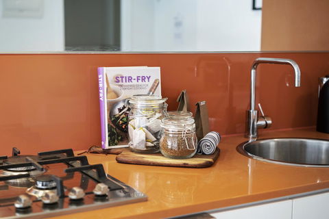 Complete Host Tiara Apartments - Accommodation Brisbane 6