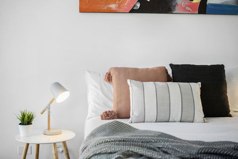 Complete Host Tiara Apartments - Accommodation Brisbane 7