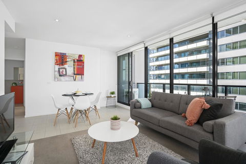 Complete Host Tiara Apartments - Accommodation Brisbane 18