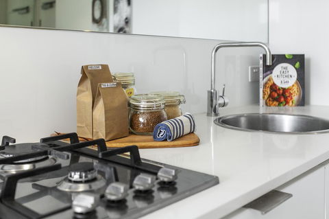 Complete Host Tiara Apartments - Accommodation Brisbane 25