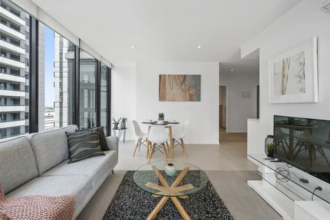 Complete Host Tiara Apartments - Accommodation Brisbane 41