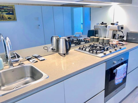 Pride Docklands Waterfront Apartment City View - Accommodation Brisbane 28