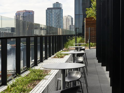 Vibe Hotel Melbourne Docklands - Accommodation Brisbane 21