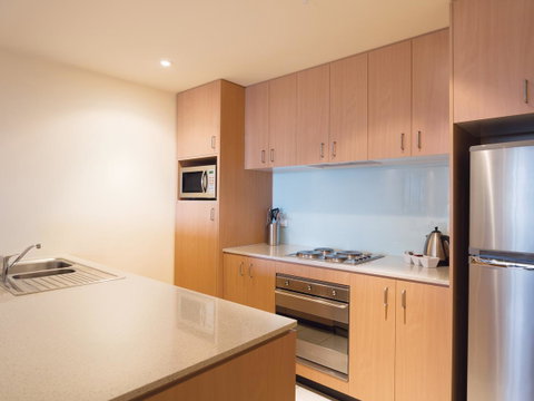 Oaks Melbourne On Lonsdale Suites - Accommodation Brisbane 5