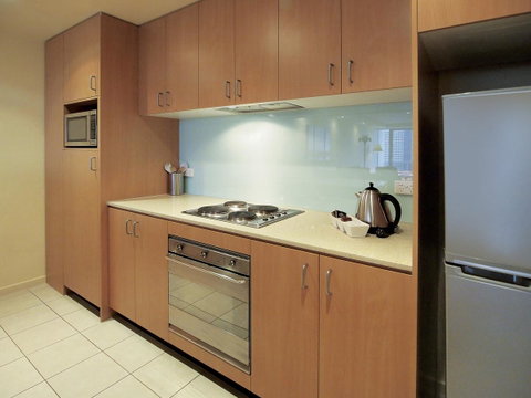 Oaks Melbourne On Lonsdale Suites - Accommodation Brisbane 7