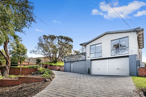 Beachside House - Accommodation Brisbane 17