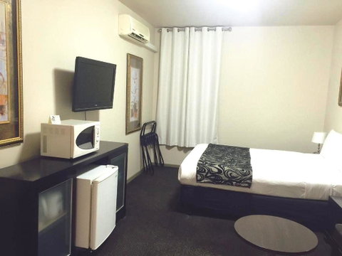 City Square Motel - Accommodation Brisbane 1