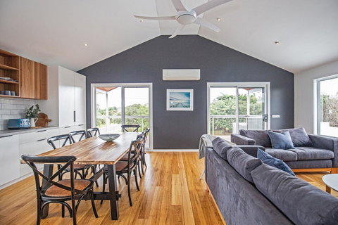 Island Getaway Cape Woolamai - Accommodation Brisbane 2